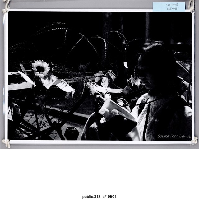 民眾黑白照片  (共1張)