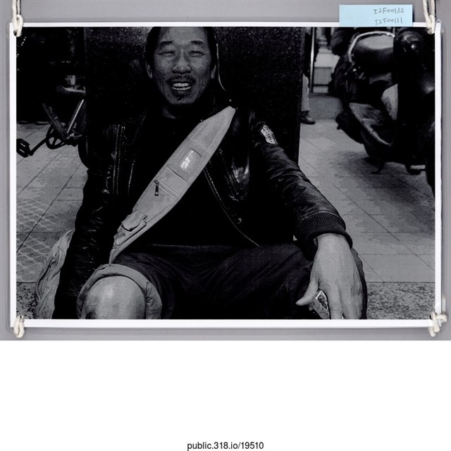 民眾黑白照片  (共1張)