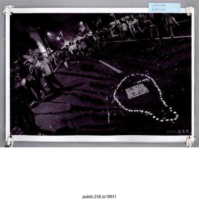 民眾黑白照片  (共1張)