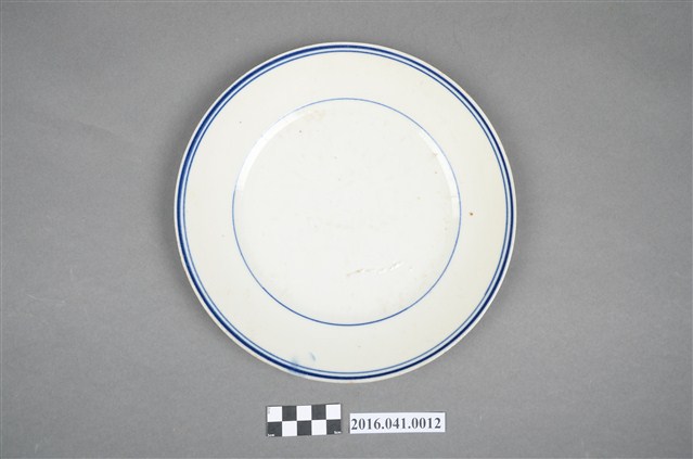 白釉瓷盤 (共4張)