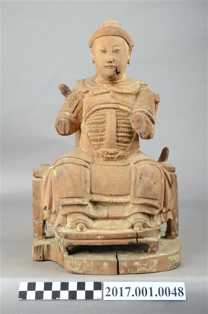 木雕女性武將像 (共9張)