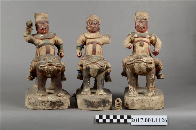 木雕騎虎尊王像組 (共3張)