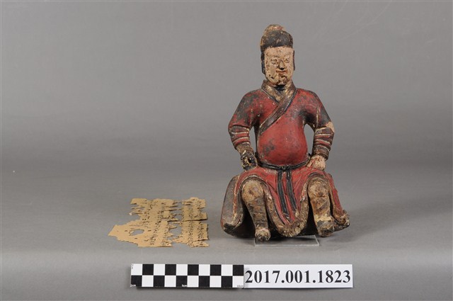 木雕男祖先像 (共3張)