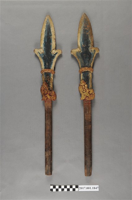 木雕三尖兩刃刀組 (共3張)