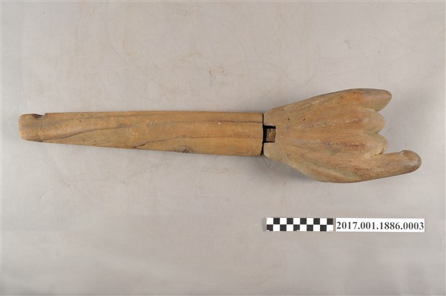 木雕神將左手 (共4張)