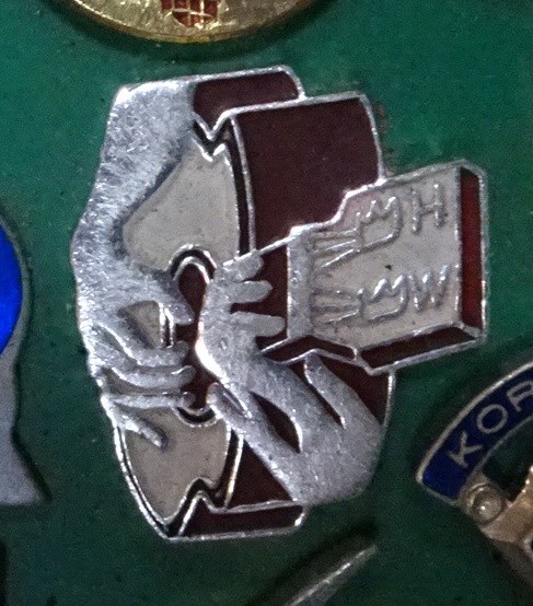 手彈吉他紀念章 (共4張)