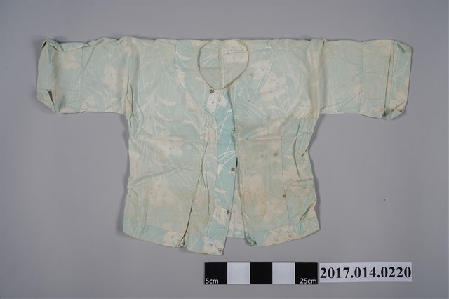 女童淺綠色地百合印花紋漢式長袖短衫 (共2張)