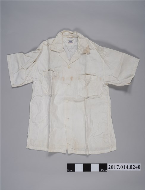 雪山船牌男子短袖雙口袋白襯衫 (共2張)