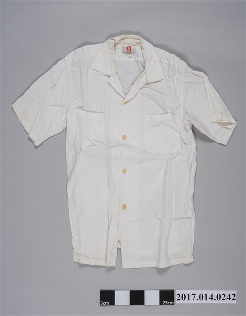 印地安人Mohawk牌男子短袖雙口袋白襯衫 (共2張)