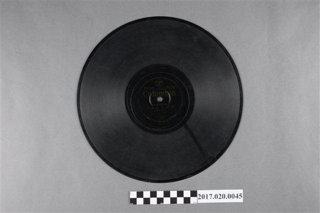 古倫美亞出品編號29993官方制定歌曲《臺南州歌、臺南州進行曲》蟲膠唱片 (共2張)