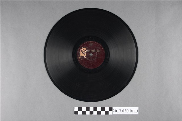 古倫美亞出品編號80253歌仔戲《五本義妻賢妾：麻裙帕土埋葬員外(其五、其六)》蟲膠唱片 (共2張)