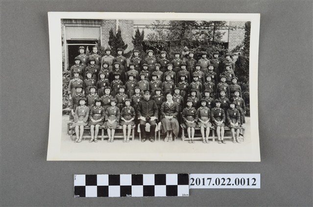 臺北市龍山公學校第23屆六年六組同學畢業照 (共2張)