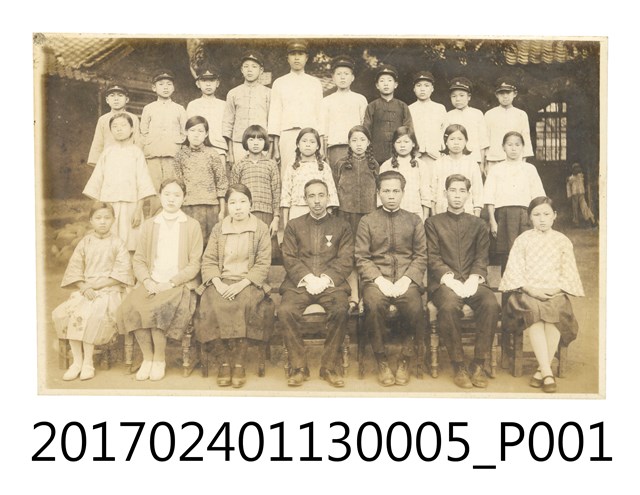 師生畢業照 (共2張)
