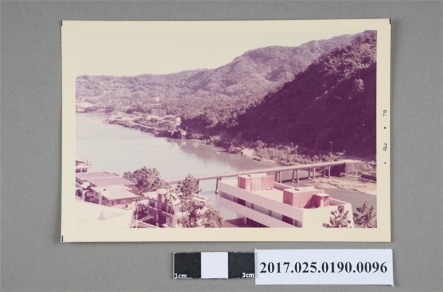 河邊山脈一景 (共3張)