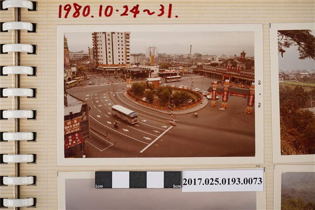 臺中火車站前圓環一景 (共4張)