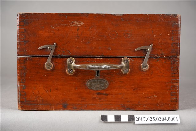 裝六分儀的箱子 (共10張)