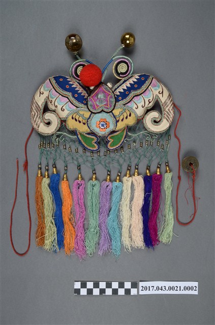 蝙蝠形彩墜 (共2張)