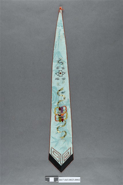 水藍色絲緞吉祥寶物紋劍帶 (共2張)