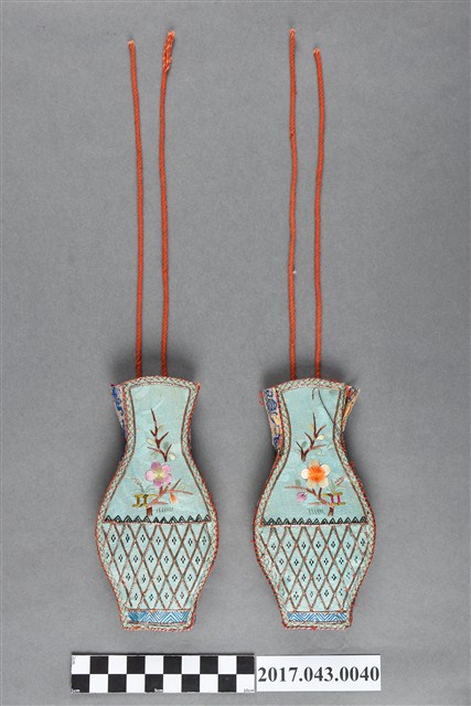 瓶形繡花菸絲袋組 (共2張)