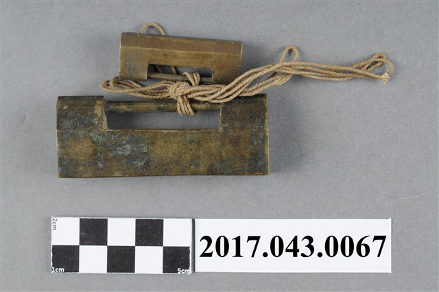 大小銅鎖(未含鑰匙) (共4張)