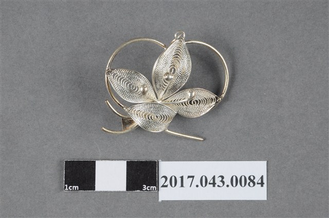 銀纍絲花蝶別針 (共4張)