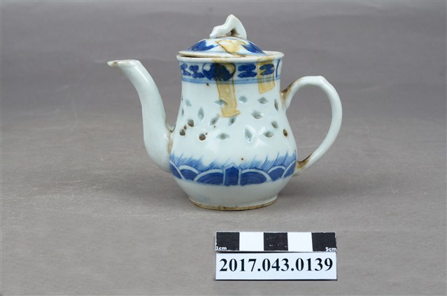 青花玲瓏瓷茶壺 (共10張)