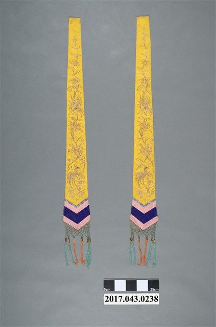 金黃絲緞花鳥紋劍帶組 (共8張)