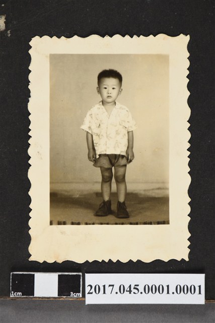 孩童獨照 (共2張)