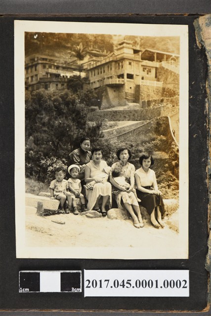 林桂興家族到指南宮出遊照 (共2張)