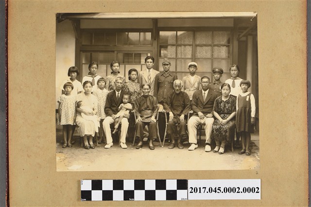 林桂興家族三代同堂大合照昭和十七年七月二日 (共2張)