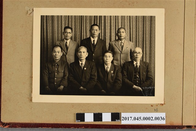 林桂興和宣慰人員合影 (共2張)