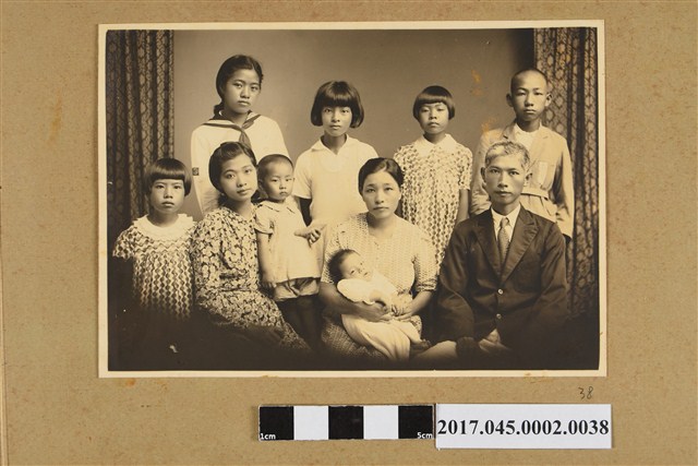 林桂興弟林桂龍全家福 (共2張)