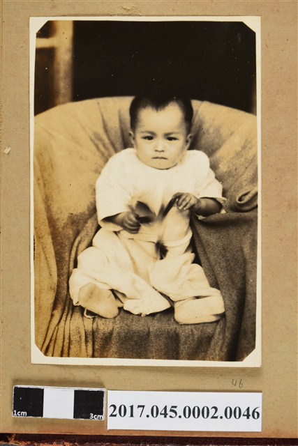 嬰兒獨照 (共2張)