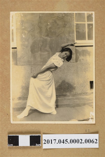 女孩獨照 (共2張)