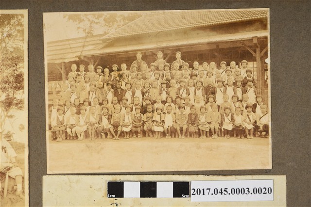 小學生大合照 (共2張)