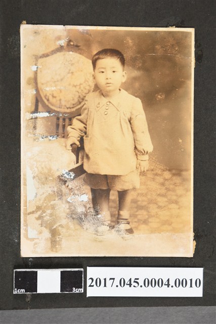 林桂興姪子林謙二獨照 (共2張)