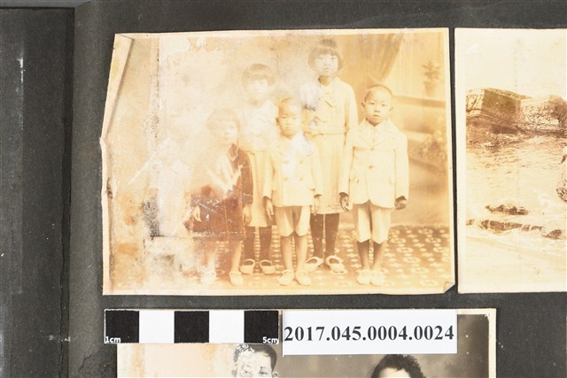 林桂興兒侄輩7人合照 (共2張)