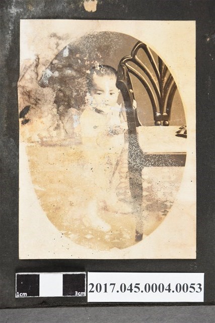 孩童獨照 (共2張)