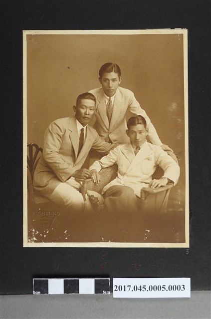 林桂興和友人3人合照 (共2張)