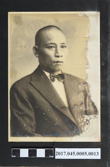 林桂興大哥陳紅興獨照 (共2張)