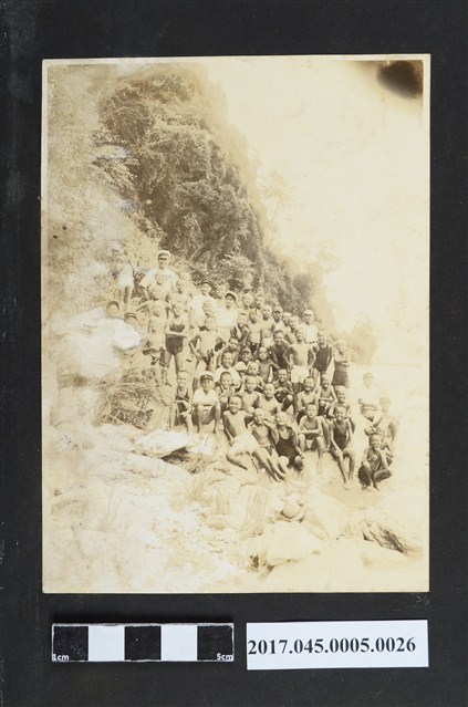 溪邊合照 (共2張)