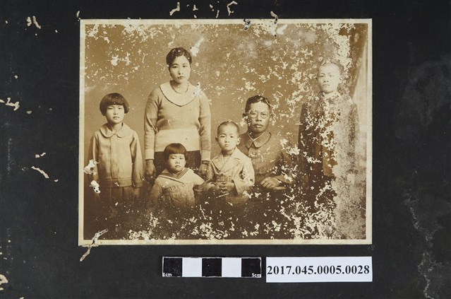 林桂興全家福 (共2張)