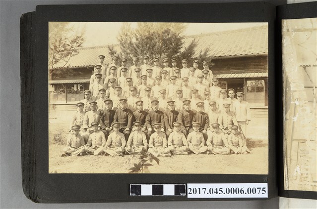 臺北二中師生大合照 (共2張)