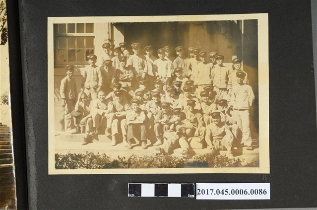 臺北二中學生大合照 (共2張)