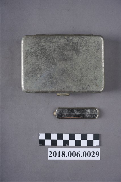 助產士用注射器材組 (共2張)