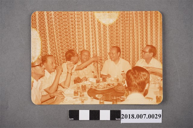 文鍵聚餐照片 (共2張)