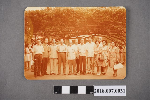 文鍵樹下旅遊團體合照照片 (共2張)