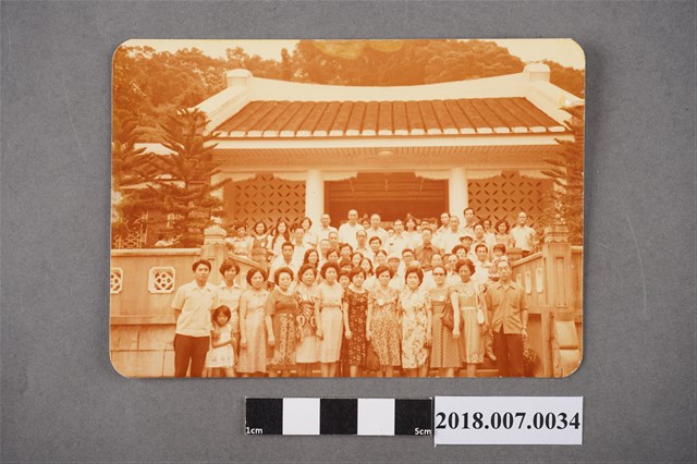 文鍵傳統建築前團體合照 (共2張)