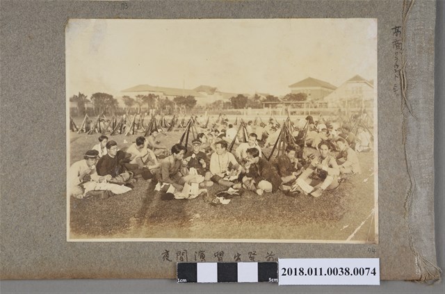 夜間演習出發前 (共2張)