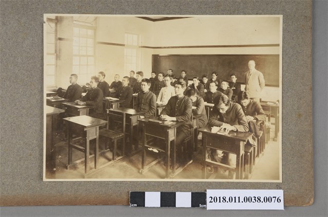 外文課一景 (共2張)